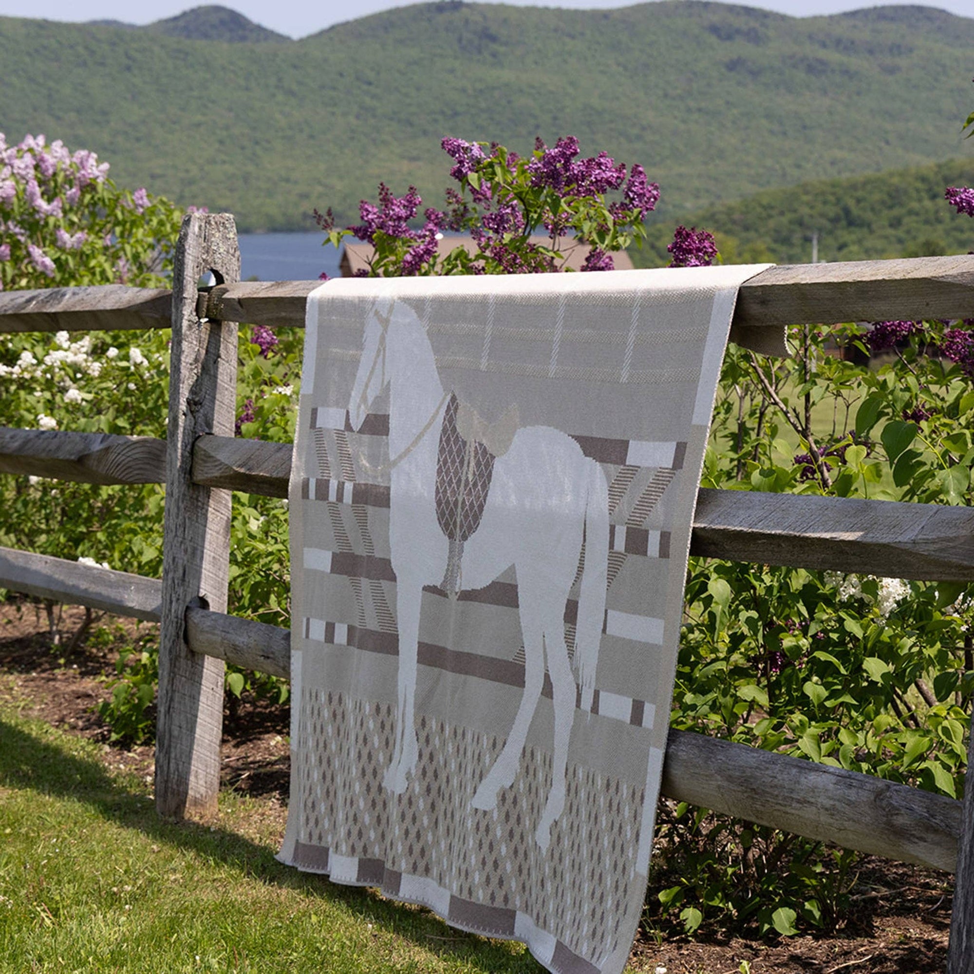 In2Green - Equestrian Cheval Throw Blanket