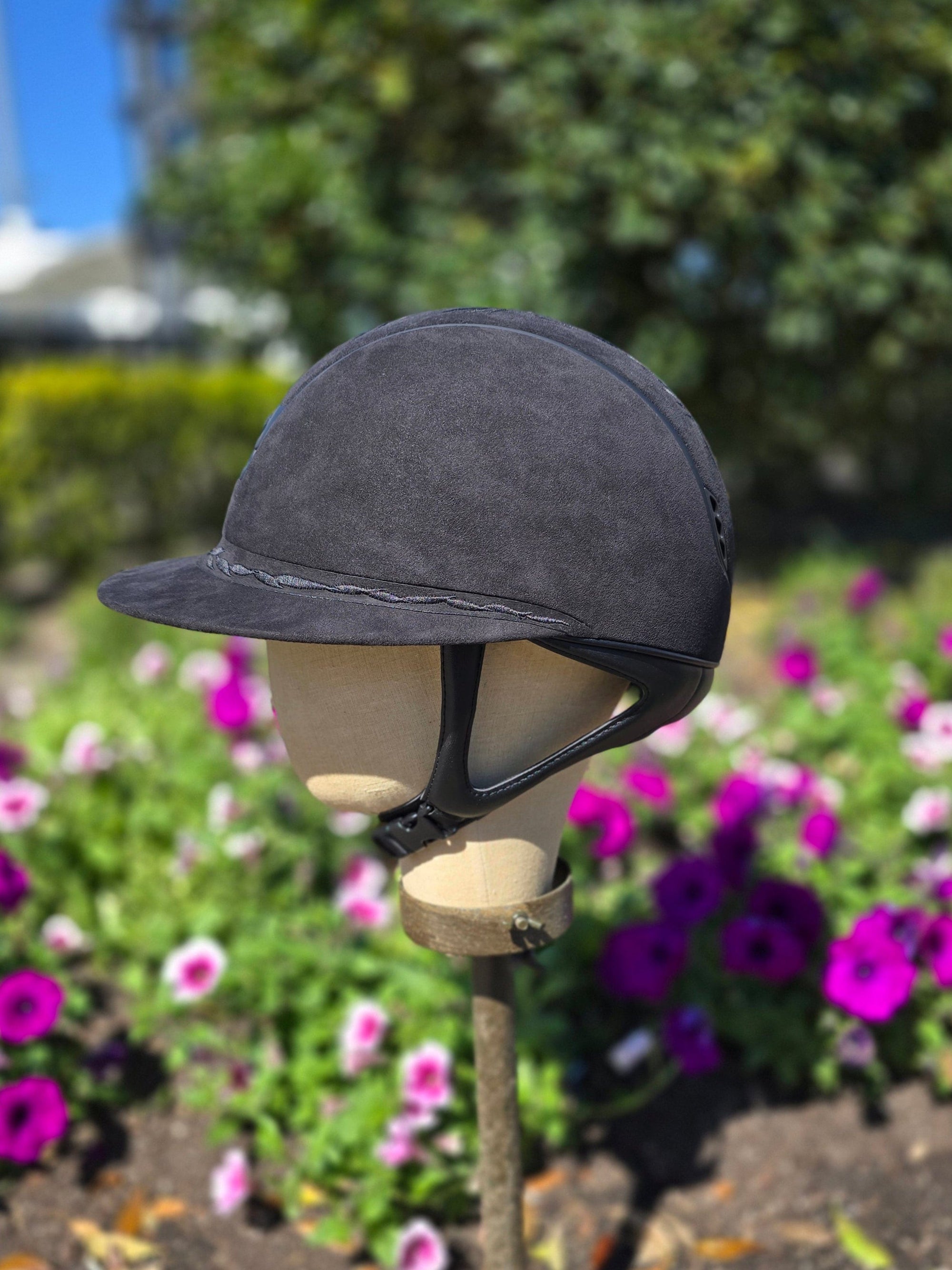 2.0 Miss Shield Black Premium Flower Embroidery