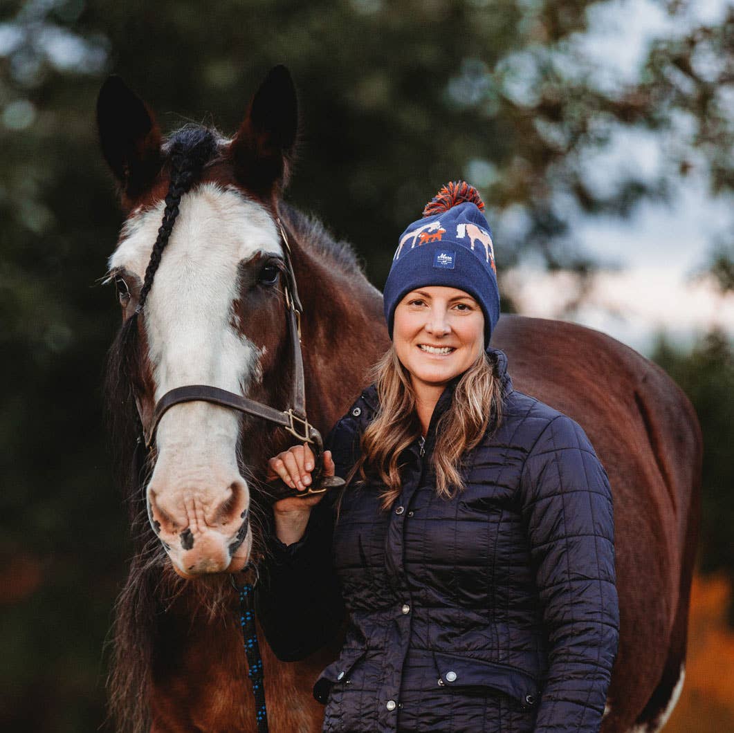 Mare Modern Goods - Foxy Pom Beanie 