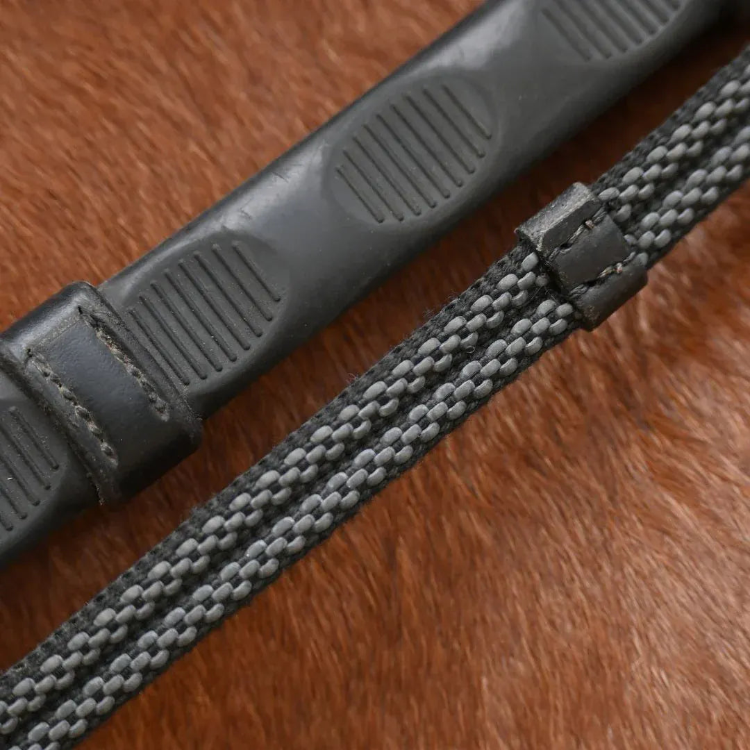 Correct Connect Sure Grip Rubber CURB Reins with 4" Rein Stops