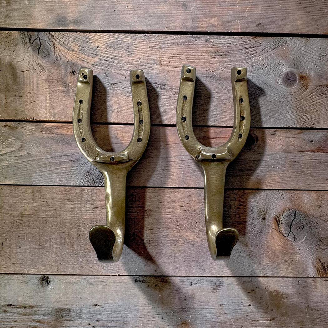 Madison Bay Co. - Historical Home Decor Reproductions - Antiqued Solid Brass Horse Shoe Hook Hanger | Home Accents