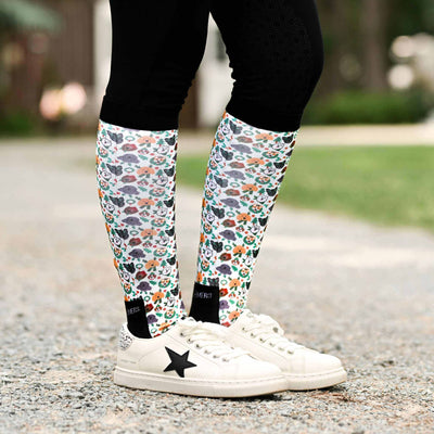 Dreamers & Schemers Deck the Paws Pair & A Spare Socks