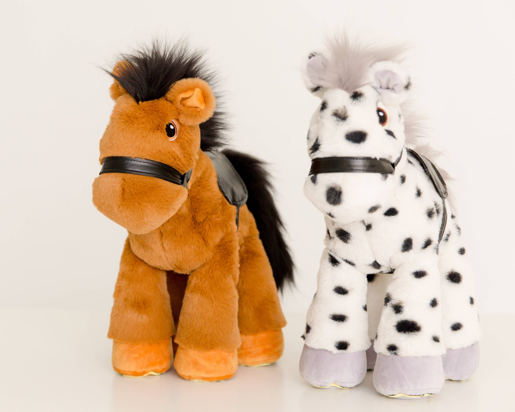 Piccoli Horses - RACEHORSE — Lots of Dots (aka, Pixel)