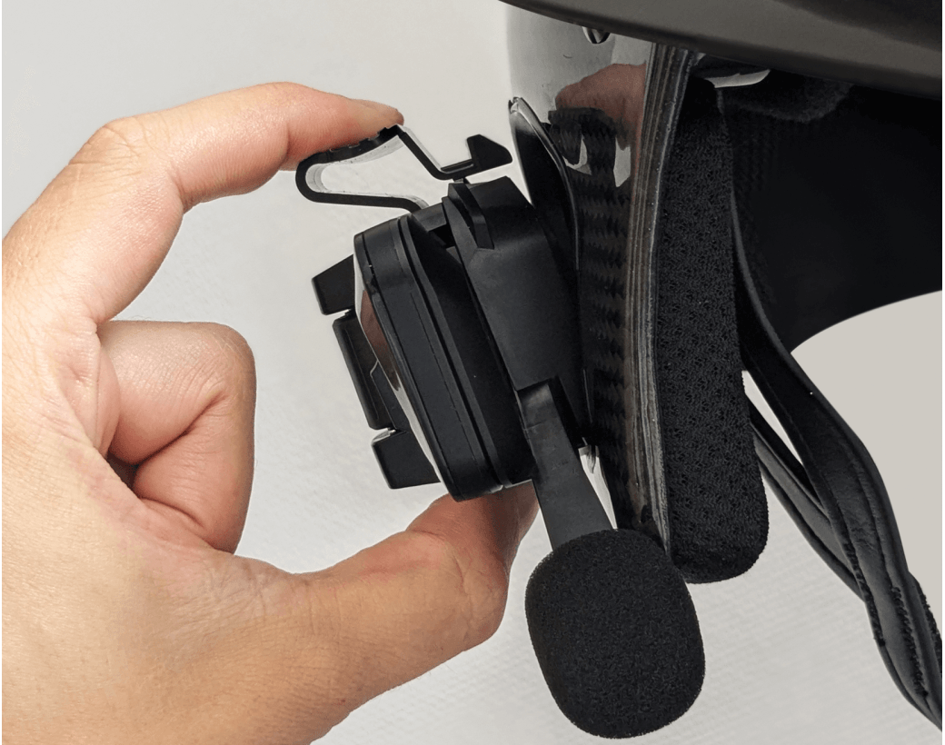 Freejump Intercom Audio Kit powered by Cardo