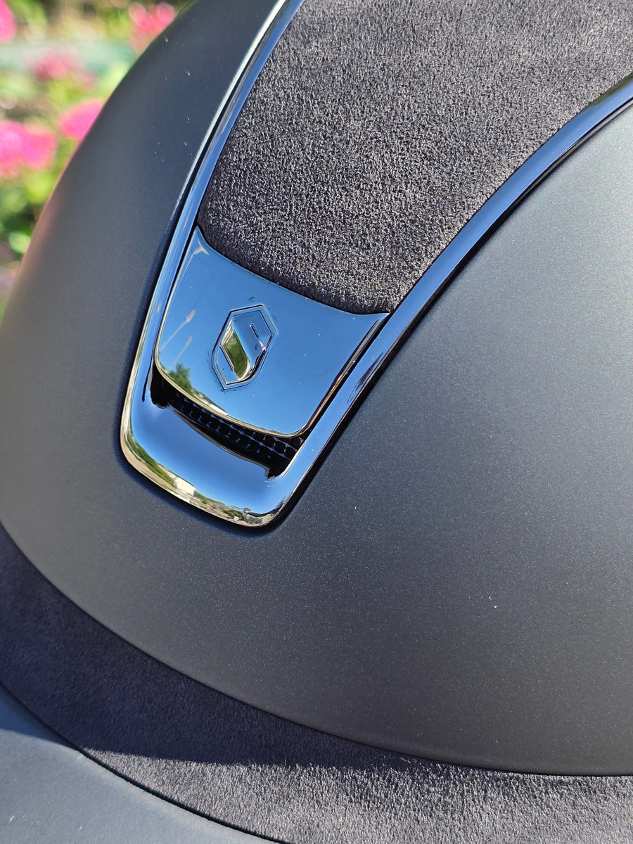 2.0 Miss Shadow w/Alcantara Top & Frontal Band Black Chrome