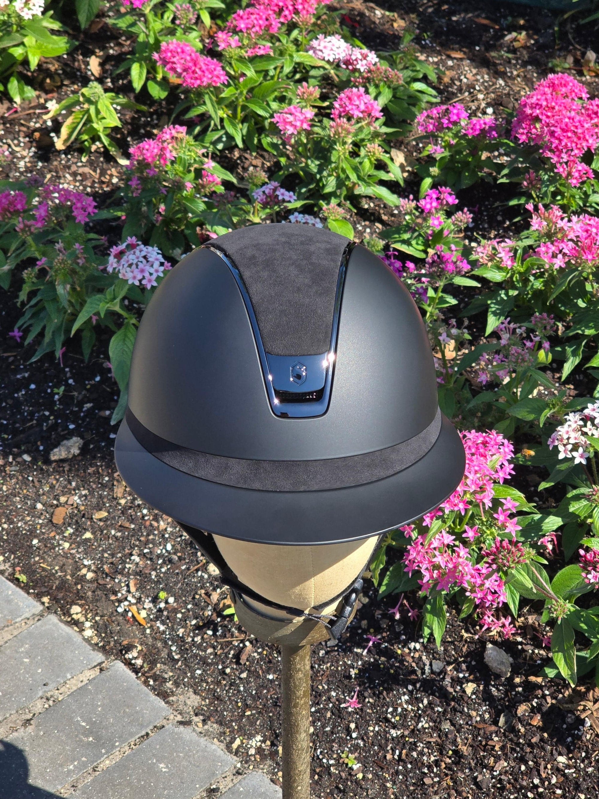 2.0 Miss Shadow w/Alcantara Top & Frontal Band Black Chrome