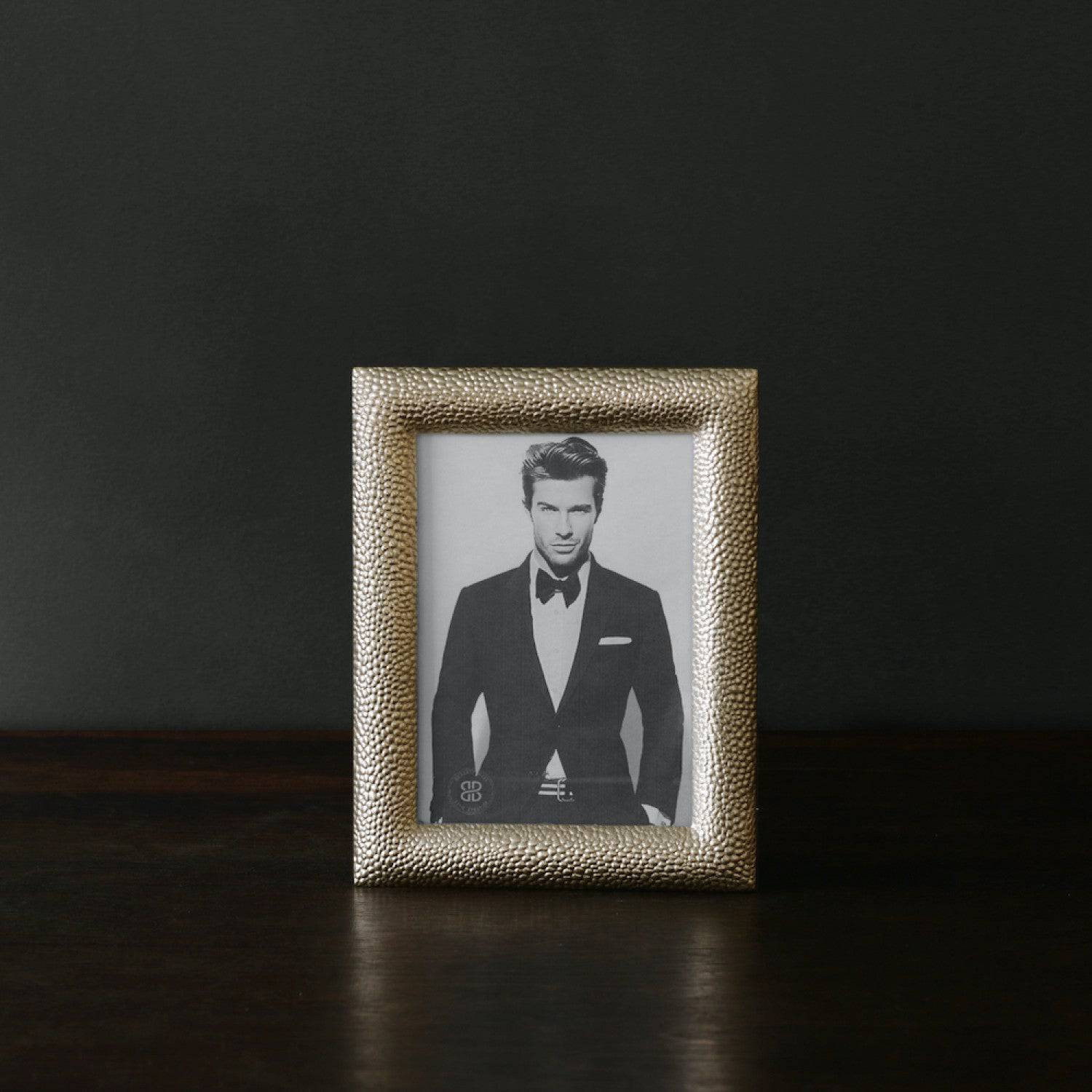 BEATRIZ BALL FRAME Sierra Modern Georgina 5 x 7 Frame (Gold) - Exceptional Equestrian