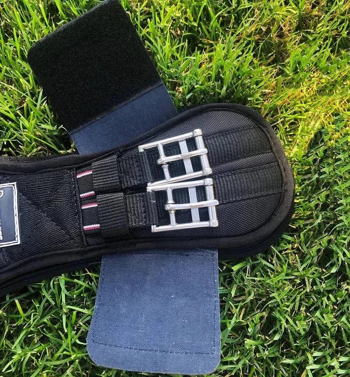 Majyk Equipe Ergonomics Spur Saver Dressage Girth with Buckle Guards - Exceptional Equestrian