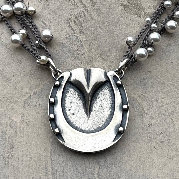 Sally Lowe Heart & Hoof Necklace - Exceptional Equestrian