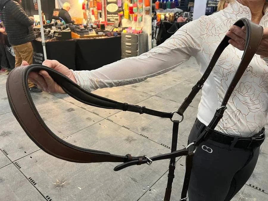 Correct Connect™ - Free Motion Breastplate - Exceptional Equestrian