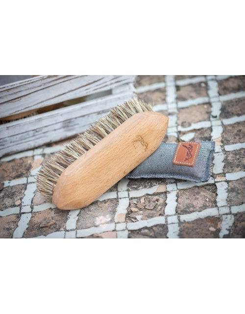 Pénélope - STIFF Short Hair Dandy Brush - Exceptional Equestrian